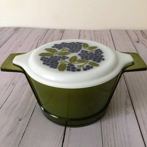 Vintage 1973 Promo Pyrex Covered 1-QT #473 Grapes w/Holder